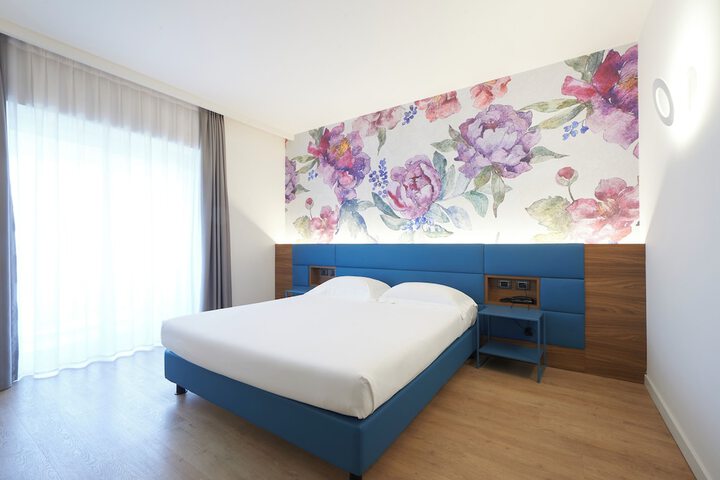 Room 26 of 70