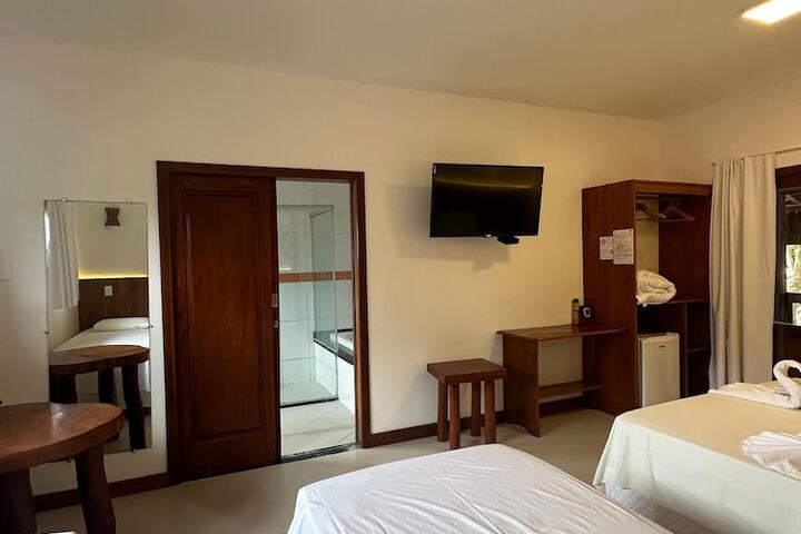 Room 25 of 46