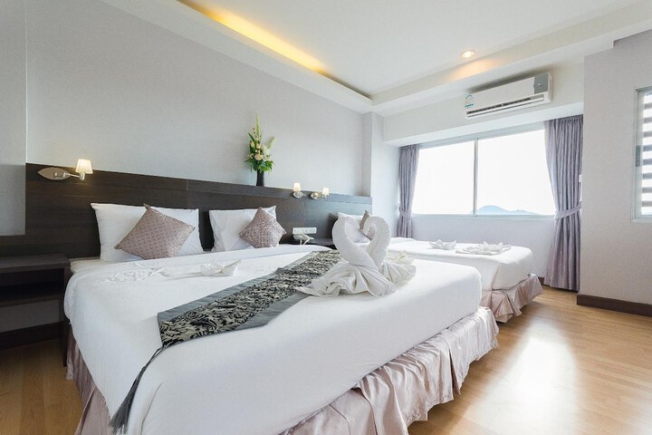Room 14 of 43