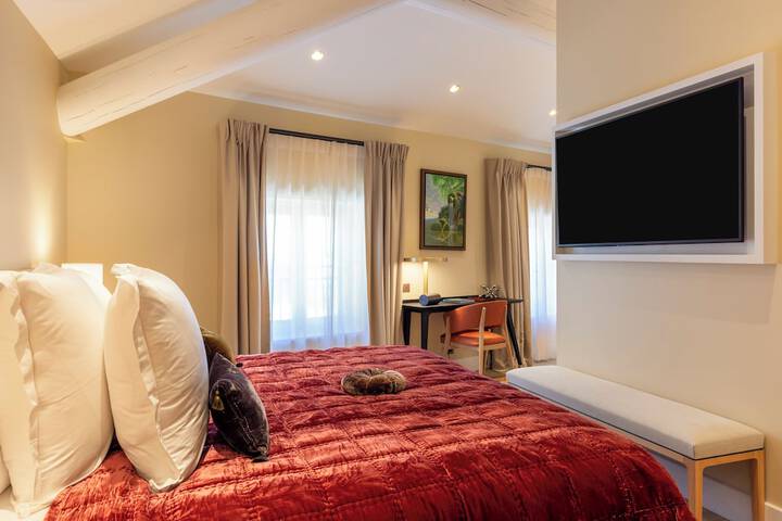 Room 7 of 23