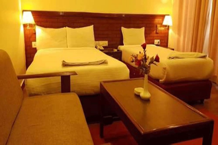 Room 5 of 14