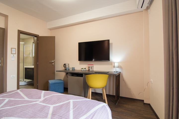 Room 5 of 45