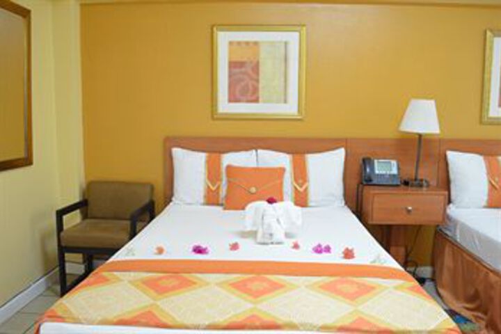 Room 9 of 27