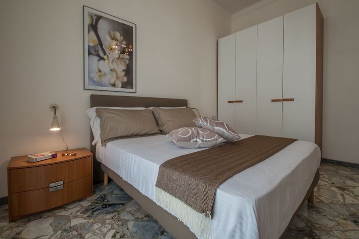 Room 3 of 60
