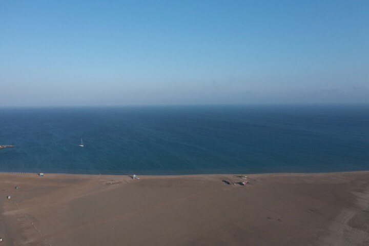 Beach 62 of 68