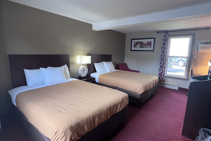 1 King Bed 1 Double Bed (8 of 16)