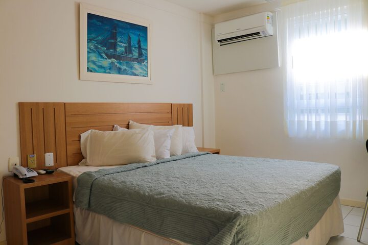Room 14 of 33