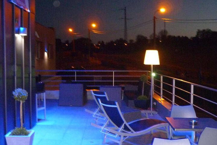 Pool 15 of 42