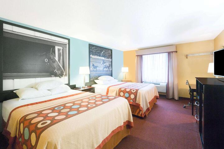 1 Queen Bed (28 of 29)