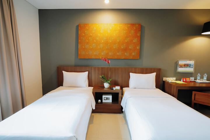 Room 10 of 21