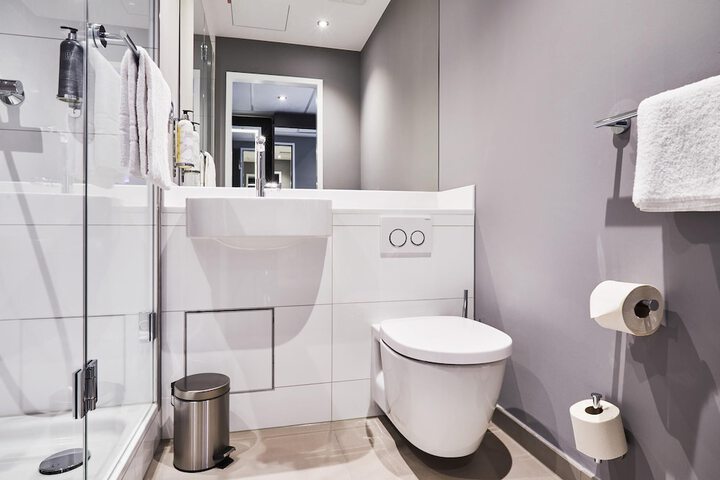 Clean Restrooms