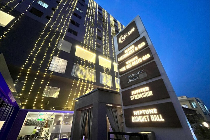 Galaxy Club & Hotel