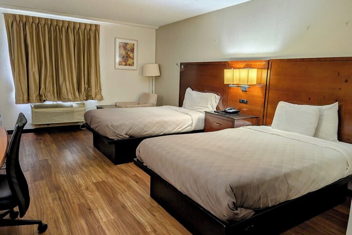 Room 2 of 24