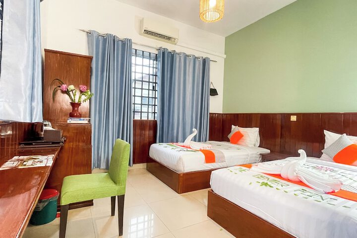Room 16 of 79