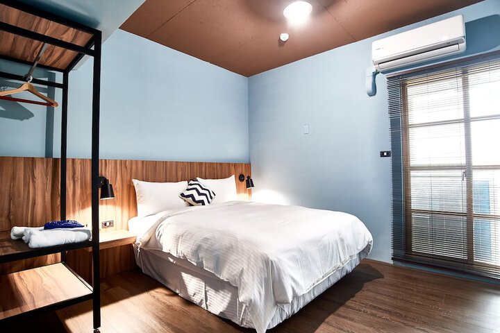 Room 22 of 115