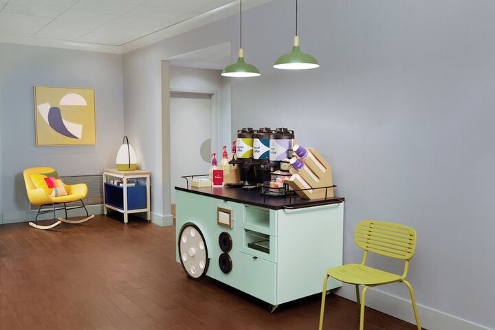 Breakfast area