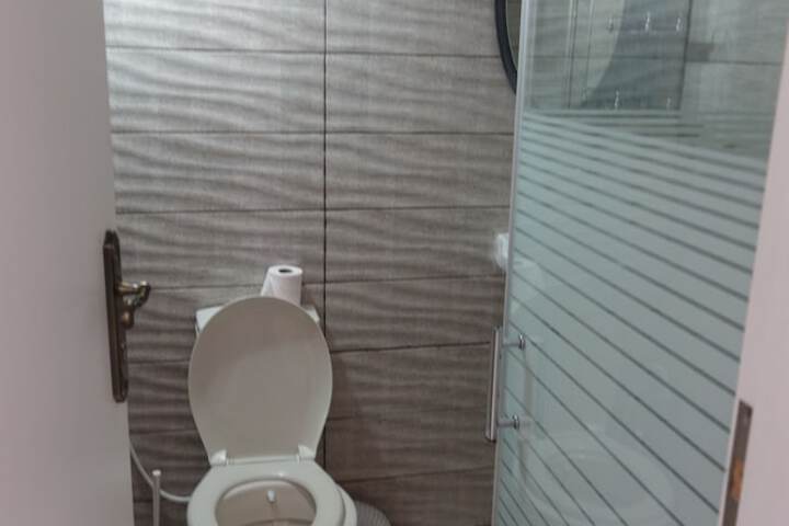 Room 10 of 11