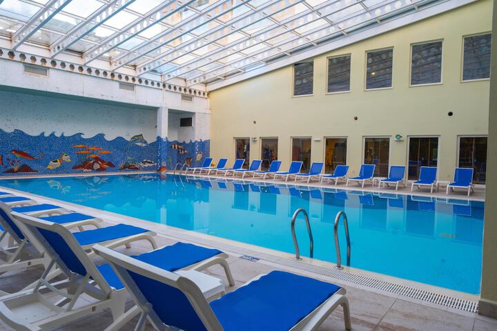 Pool 35 of 128