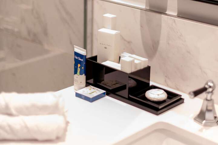 Hotel Interior 75 of 181