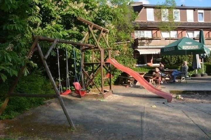 Children's play area - outdoor