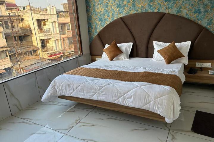 General 8 of 38