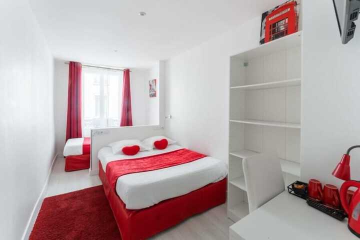 Room 16 of 52