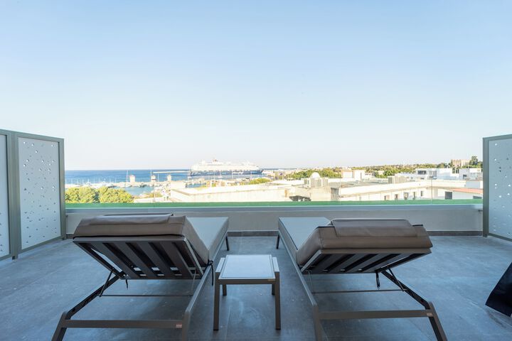 Terrace/Patio 181 of 187