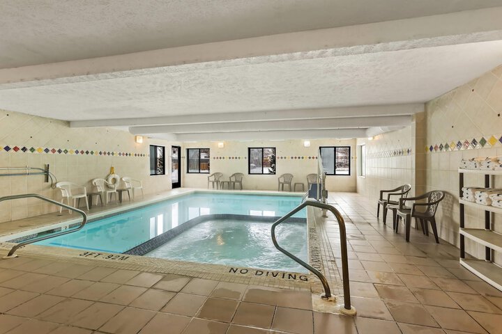 Pool 42 of 52