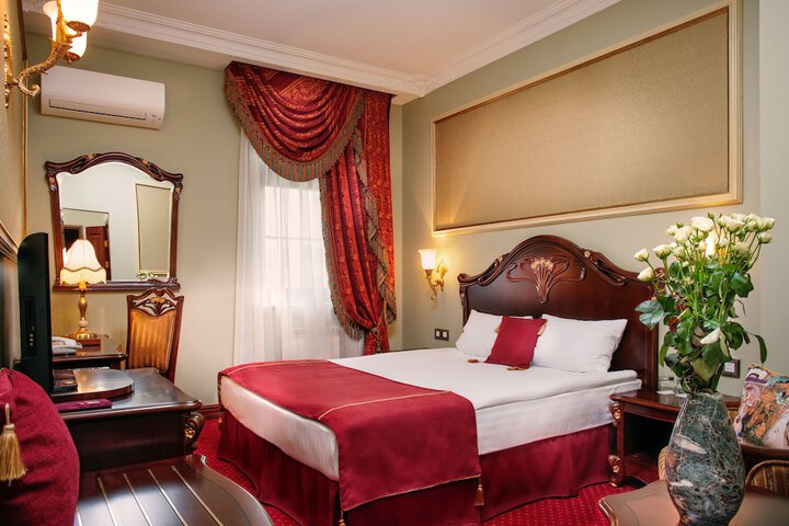 Room 14 of 31