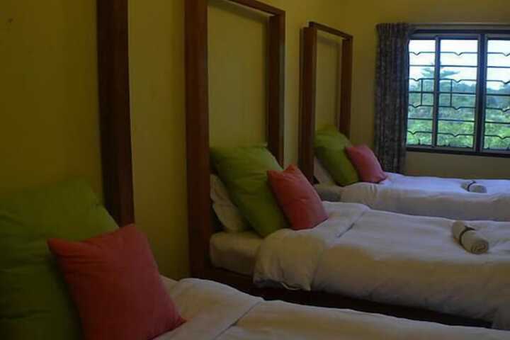 Room 13 of 44