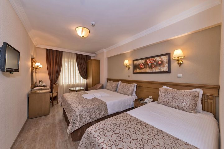 Room 15 of 52