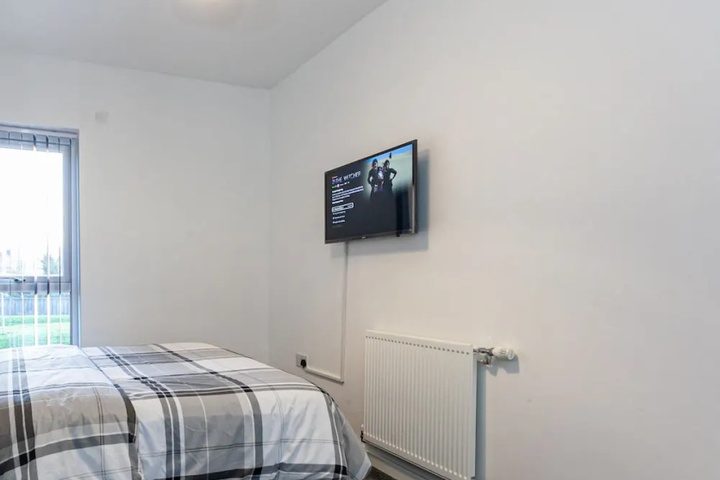 Room 2 of 20