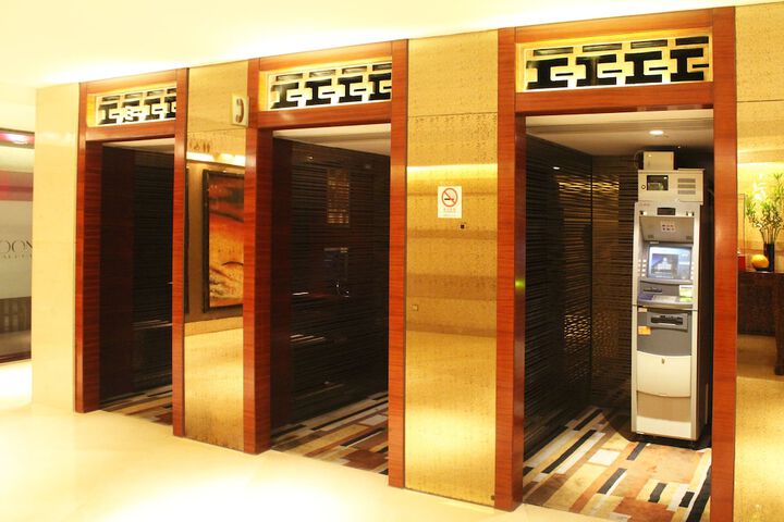 ATM/banking on site