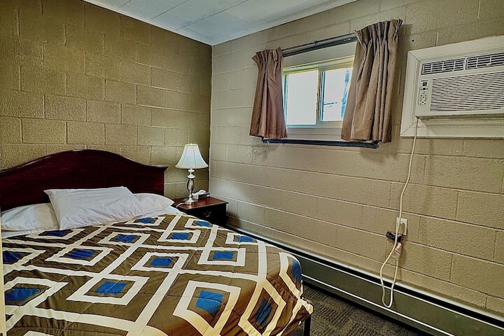 Room 7 of 39