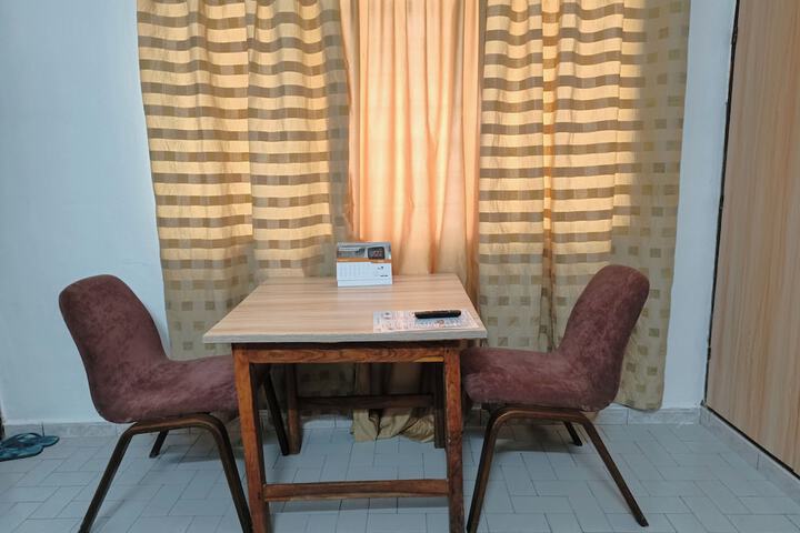 Room 11 of 36