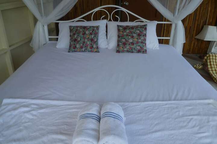 Room 5 of 52