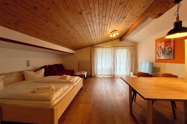 Room 113 of 114