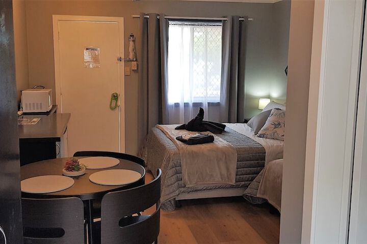 Room 45 of 76