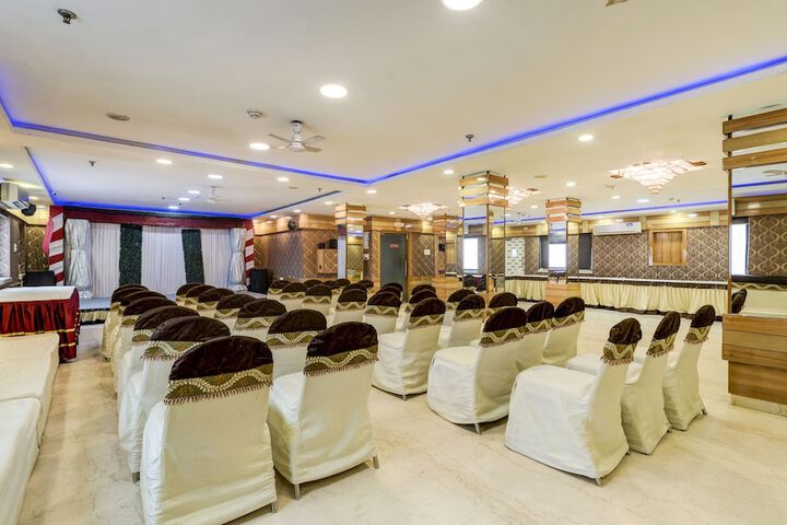 Ballroom/Hall 43 of 50