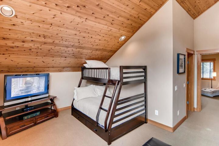 Room 3 of 31