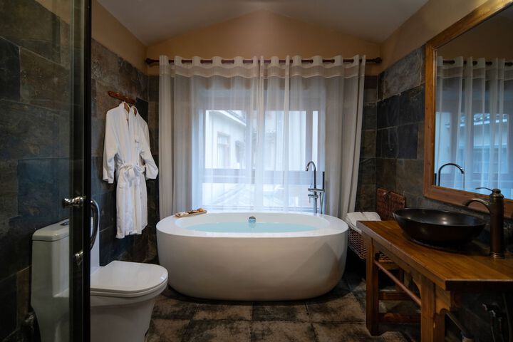Room 45 of 111