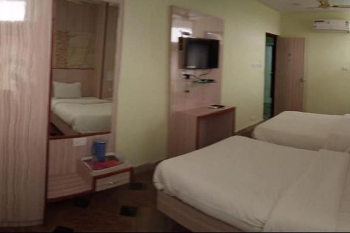 Room 10 of 21