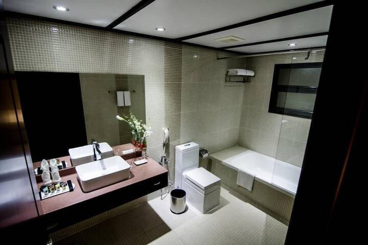 Room 35 of 56