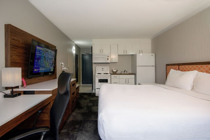 Room 20 of 120