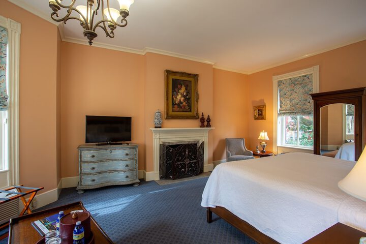 Room 47 of 166