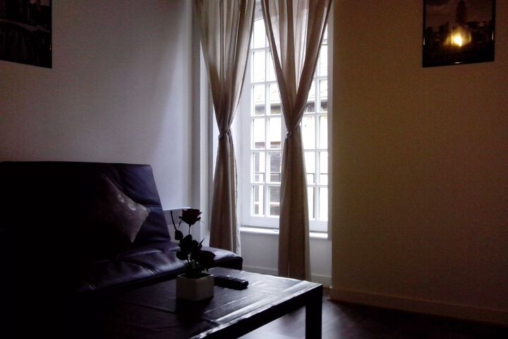Room 3 of 7