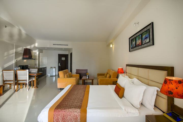 Room 3 of 16