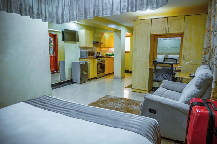 Room 6 of 31