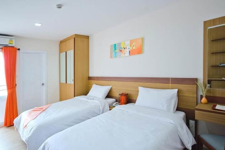 Room 15 of 42