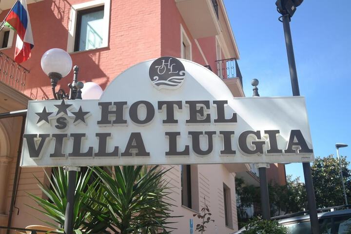 Hotel 50 of 55